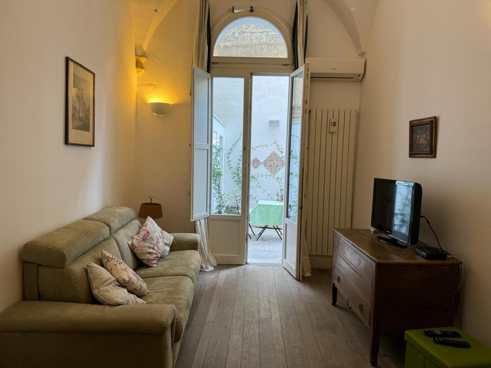 Apartment Dimora Falce Di Luna